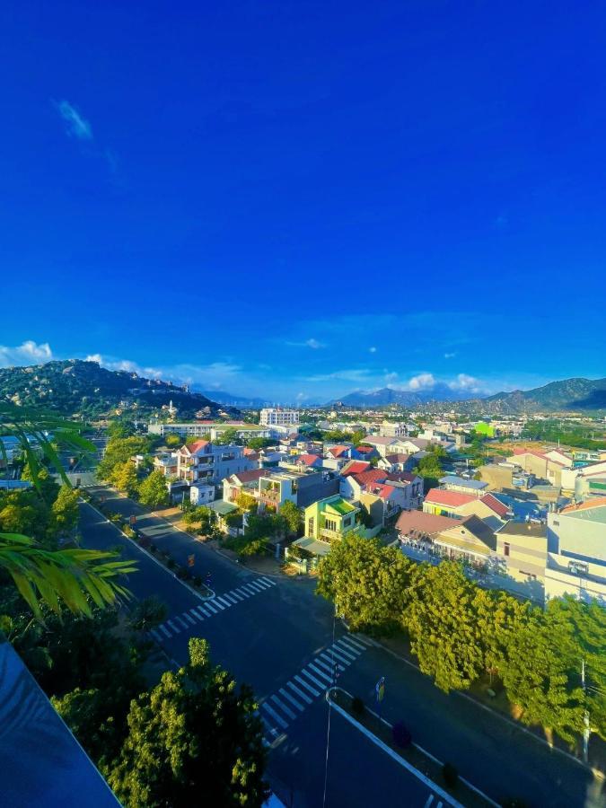 فندق KháCh SạN Sunrise Ninh ThuạN فان رانغ المظهر الخارجي الصورة