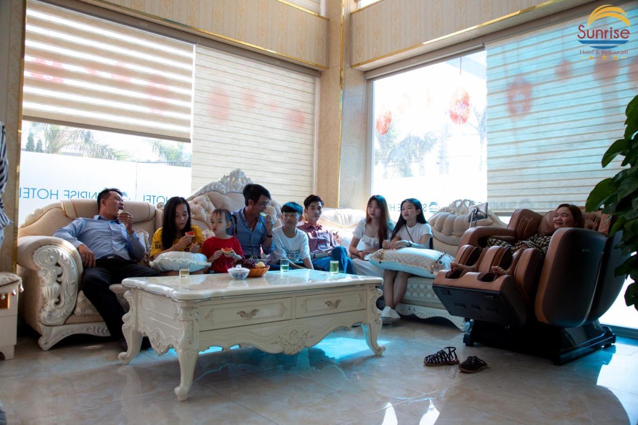 فندق KháCh SạN Sunrise Ninh ThuạN فان رانغ المظهر الخارجي الصورة